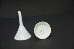 Porcelain Hirsch Funnel, Capacity - 130 mL